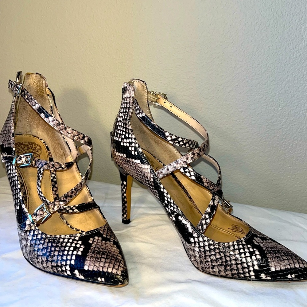Vince Camuto Leather Stiletto Heel Strappy Pumps Snake Size 7 1/2 M